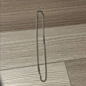 Silver tone necklace